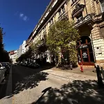 Semmelweis Lodge